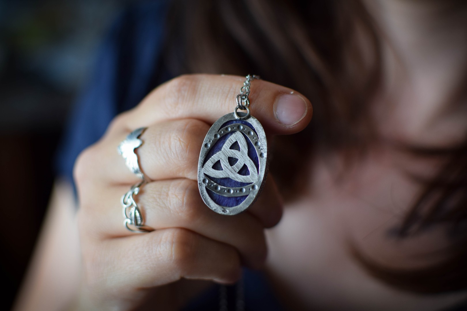 Pendentif ~Triquetra~ Charoïte – Image 7