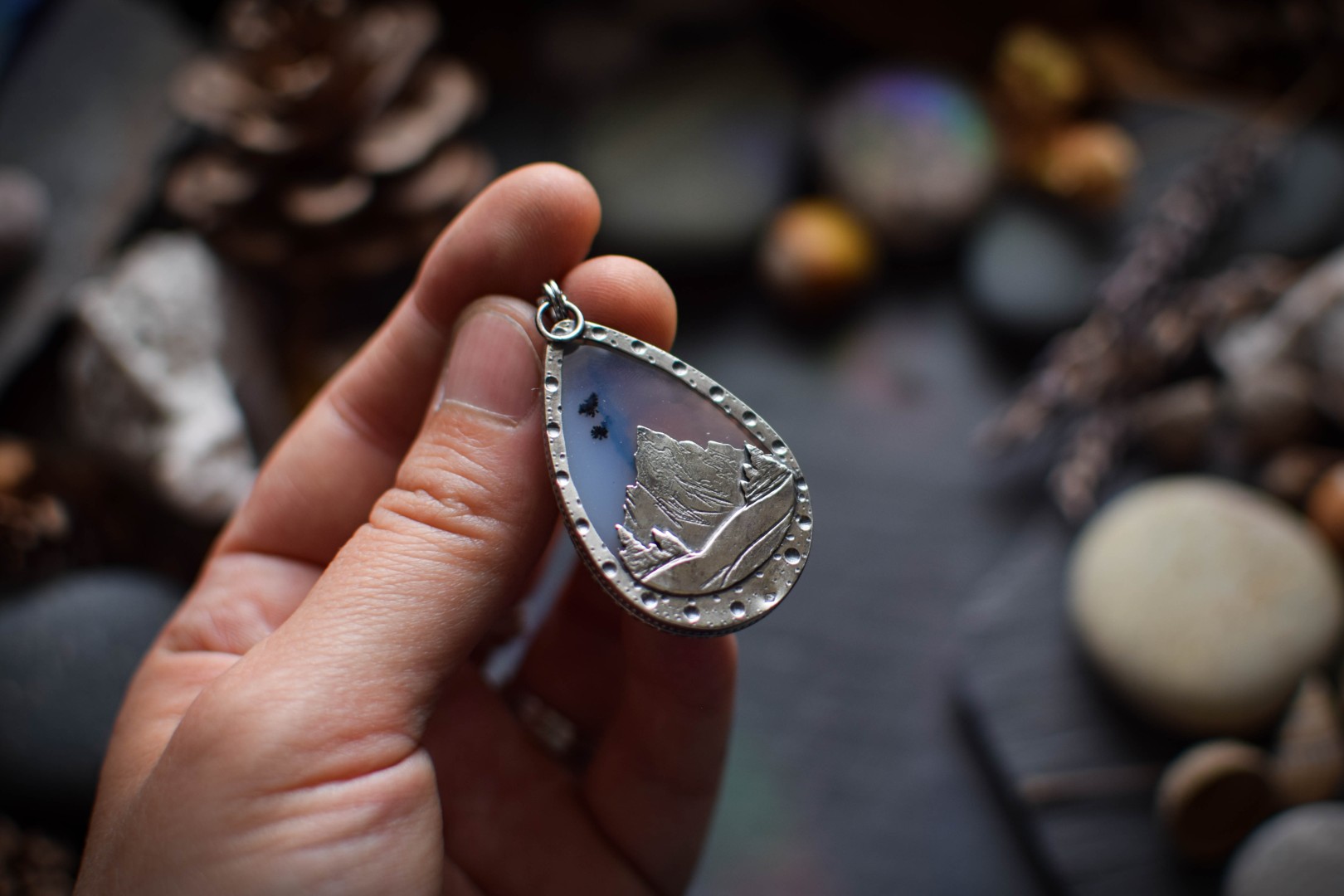 Pendentif ~Le Vol des Corbeaux~ Agate dendritique – Image 10