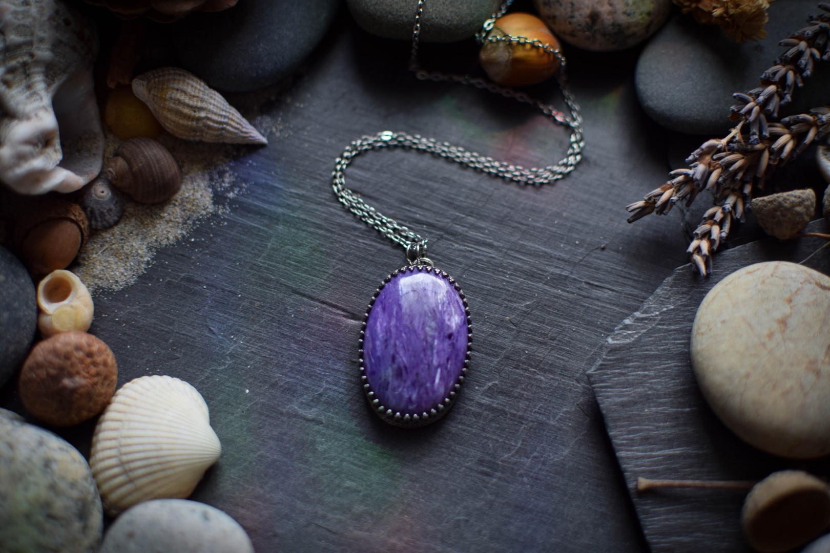 Pendentif ~Triquetra~ Charoïte