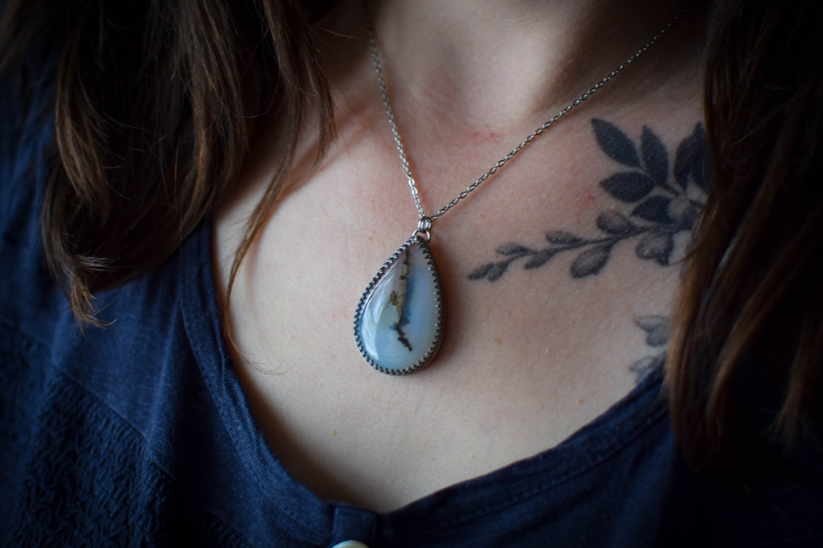 Pendentif ~Le Vol des Corbeaux~ Agate dendritique – Image 3